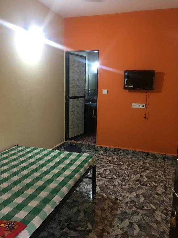 Fernandes Guest House Calangute Exterior photo